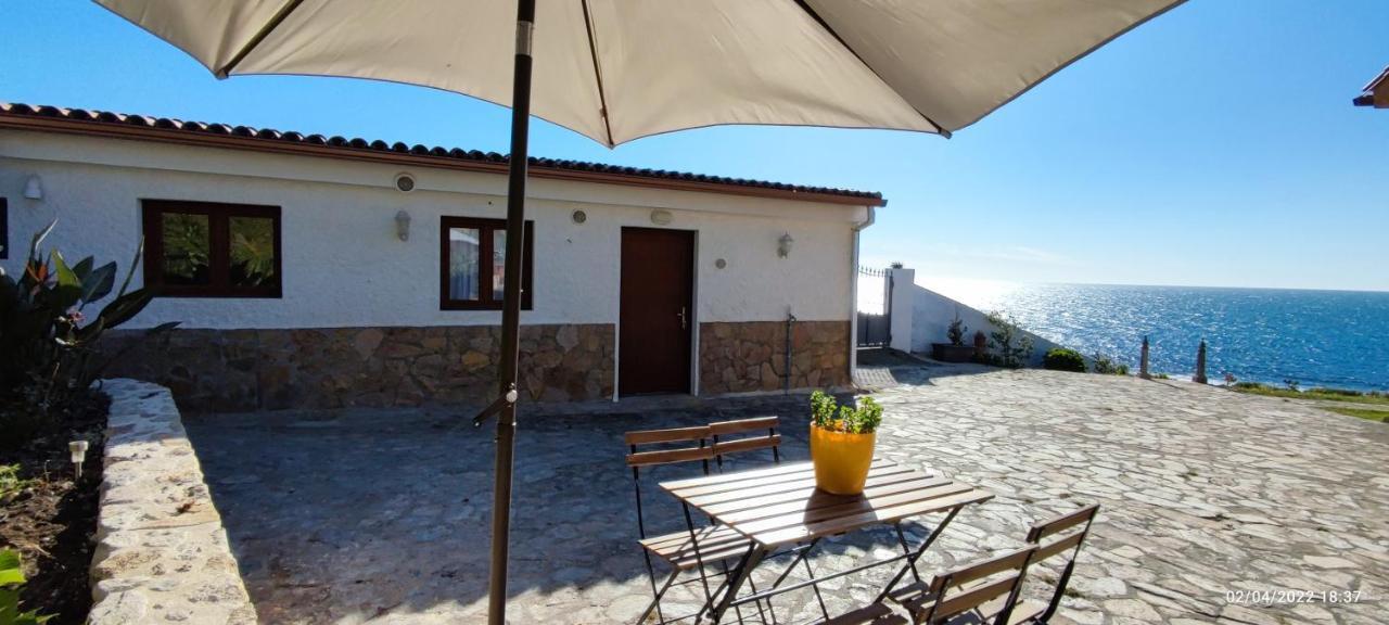 A Guaira, Fantastico Apartamento Al Borde Del Mar Oia Exterior photo